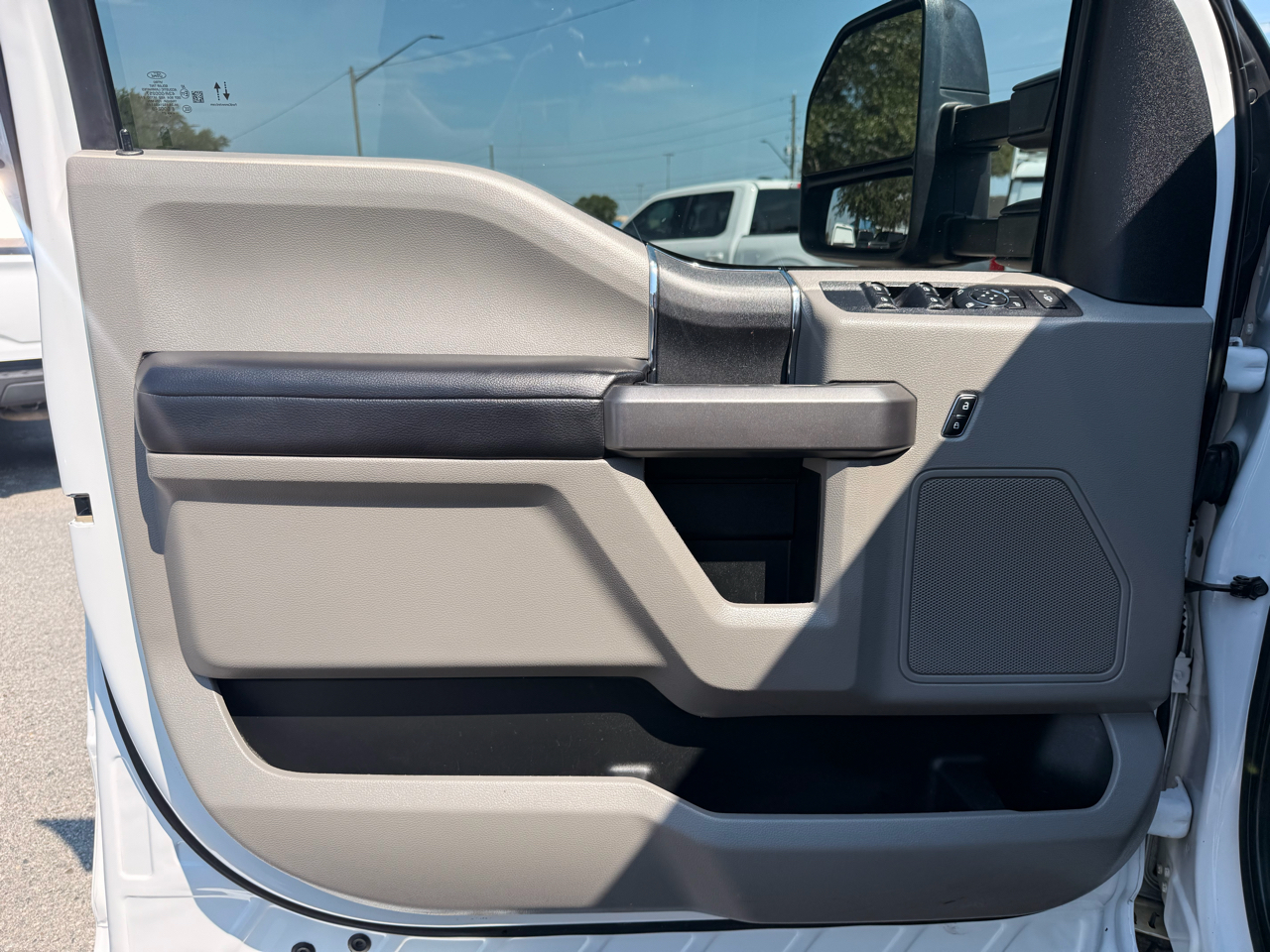 Ford Super Duty F-250 SRW XLT 4WD Crew Cab 8' Box 2021
