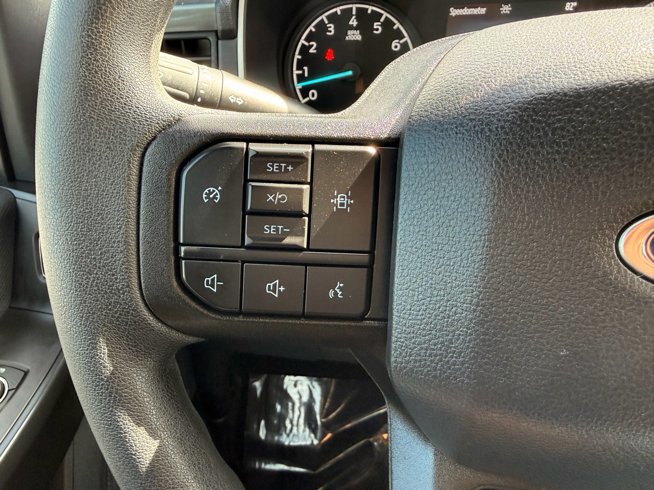 Ford F-150 XL 4WD SuperCrew 6.5' Box 2022