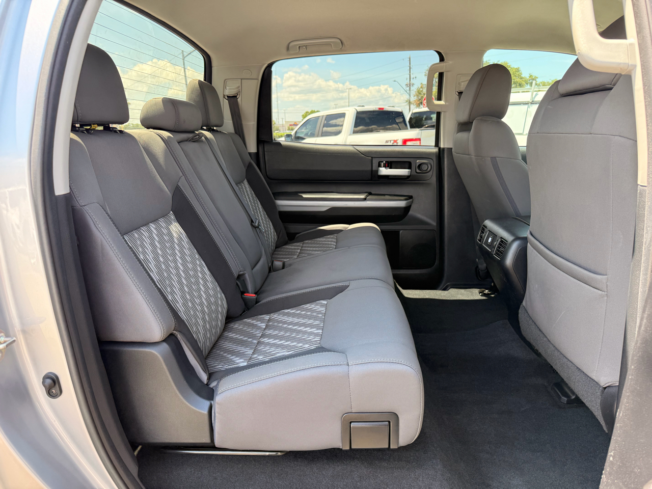 Toyota Tundra 2WD SR5 CrewMax 5.5' Bed 5.7L (Natl) 2019