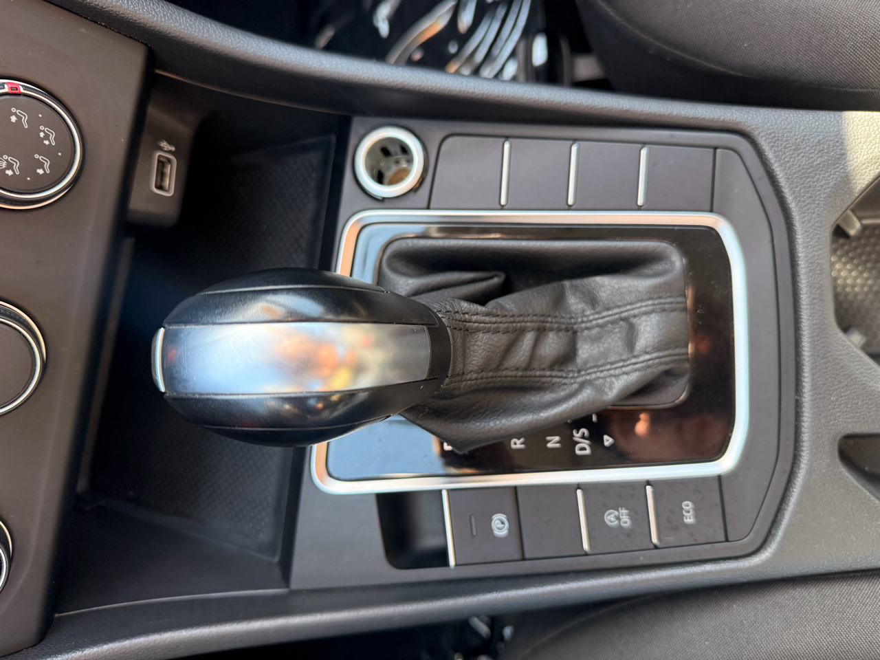 Volkswagen Jetta SE 4D Sedan 2019