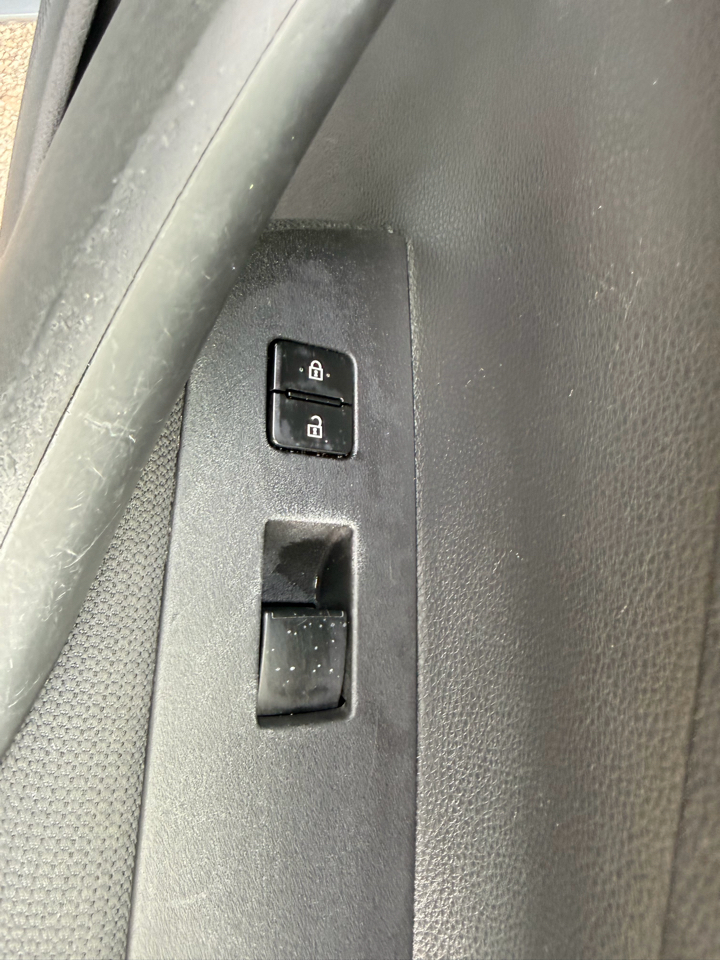 Toyota Corolla LE CVT (Natl) 2021
