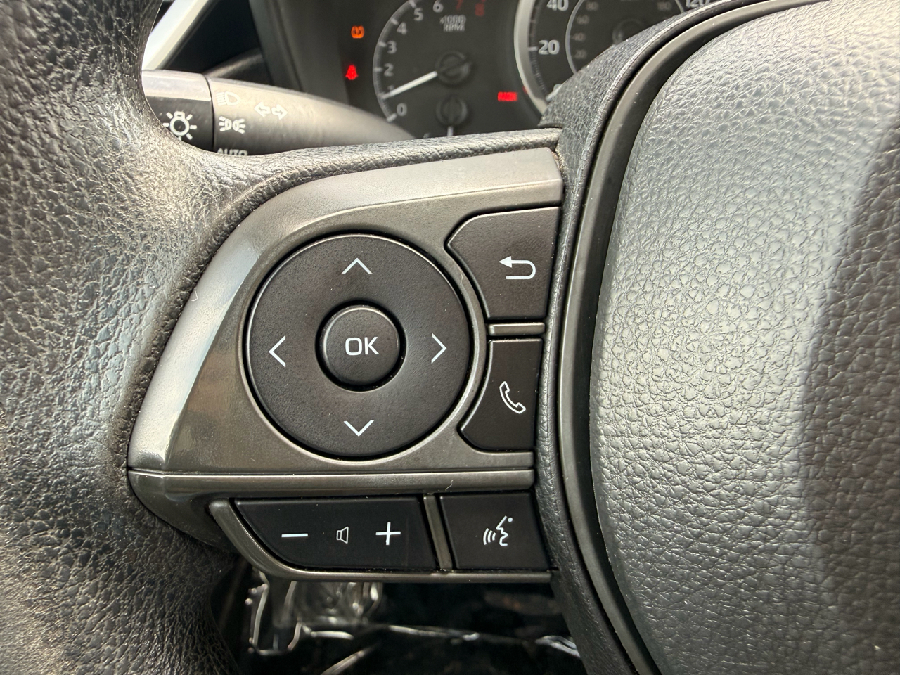 Toyota Corolla LE CVT (Natl) 2021