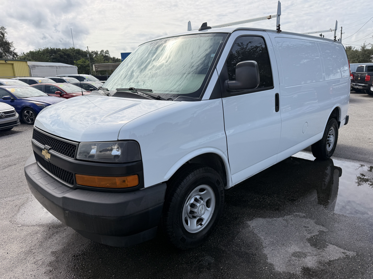 Chevrolet Express Cargo Van RWD 2500 135" 2020