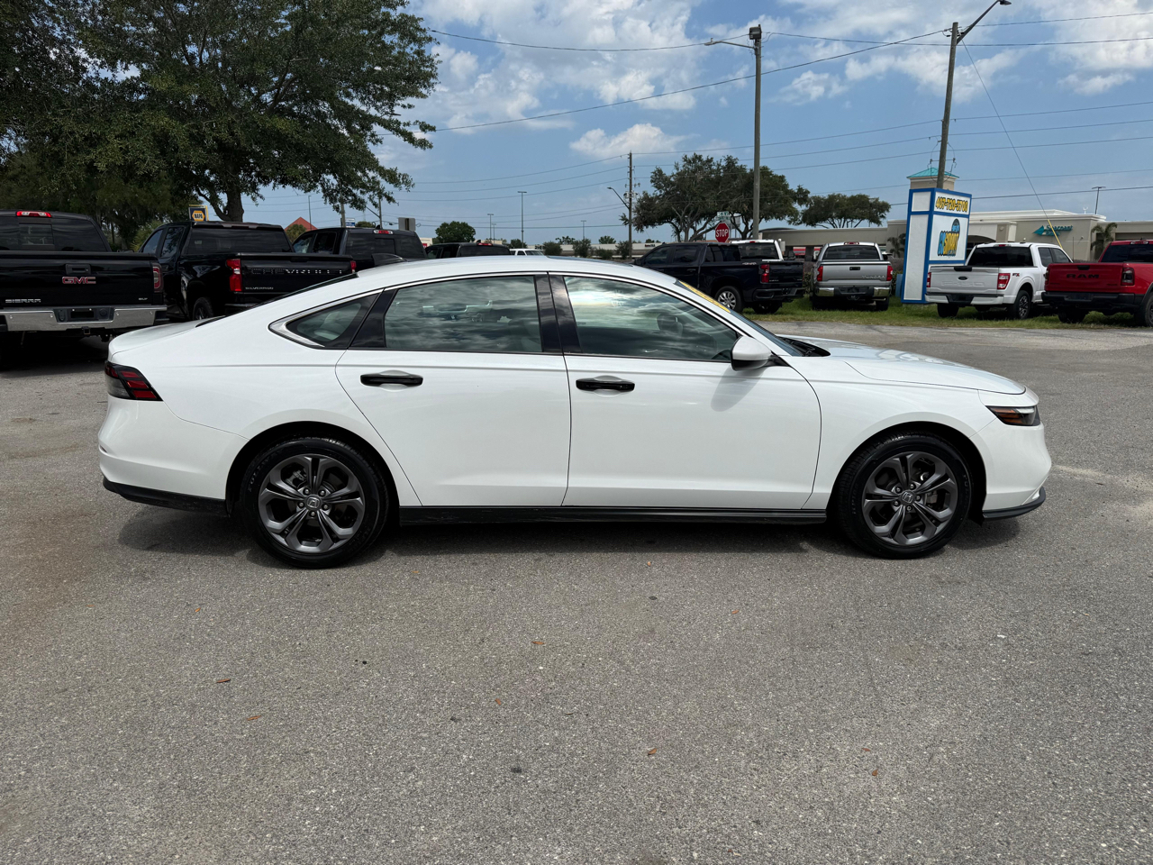 Honda Accord Sedan EX CVT 2023