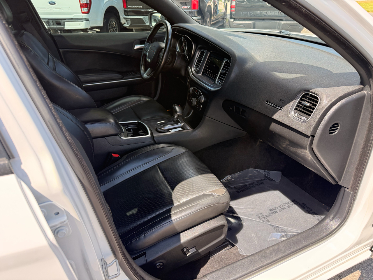 Dodge Charger SXT RWD 2019