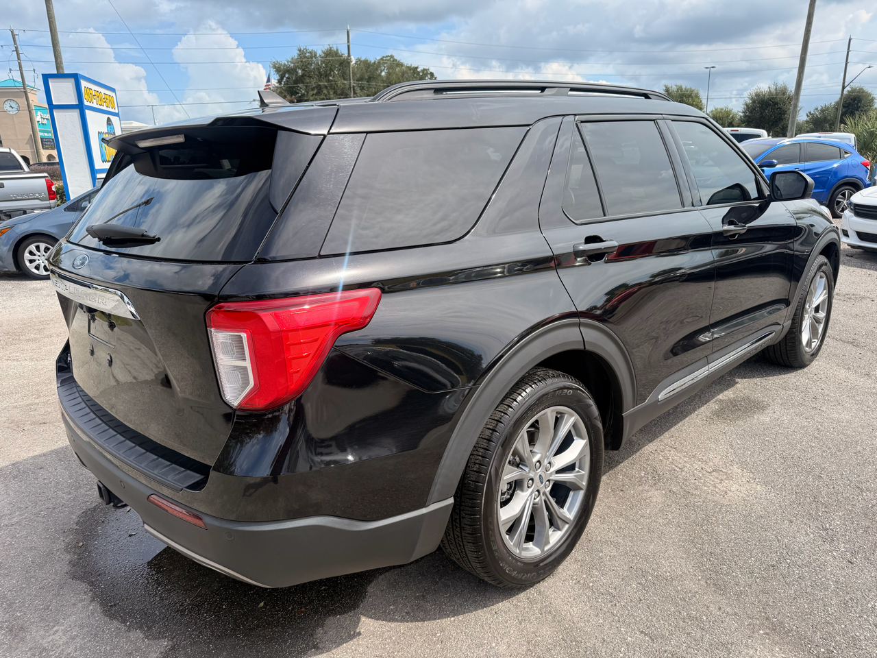 Ford Explorer XLT RWD 2022