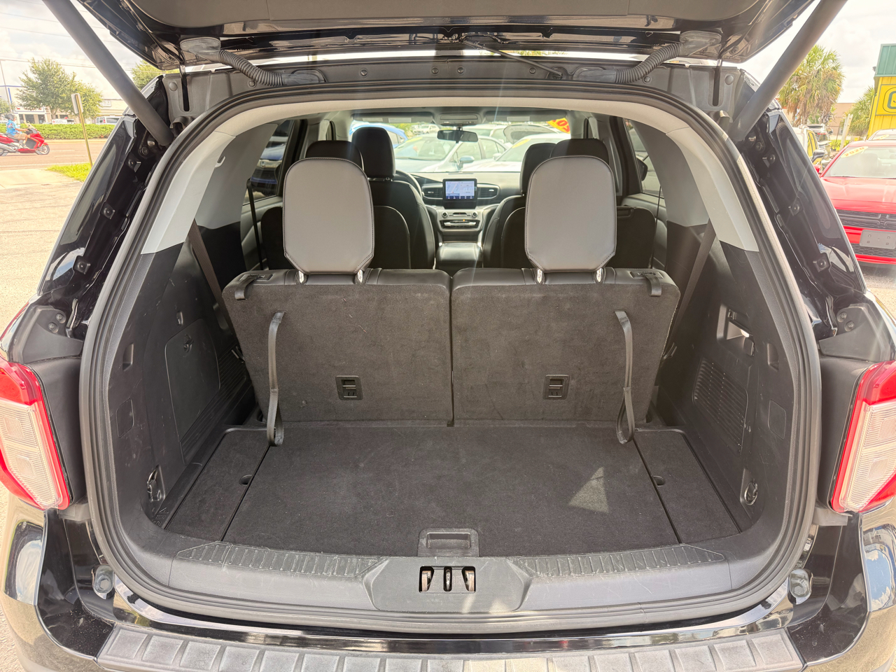 Ford Explorer XLT RWD 2022