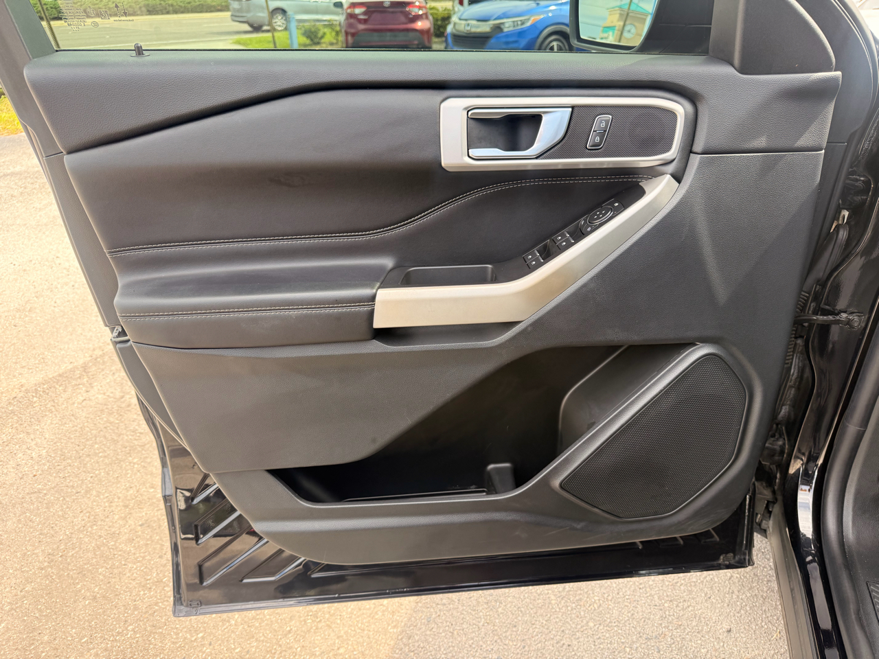 Ford Explorer XLT RWD 2022
