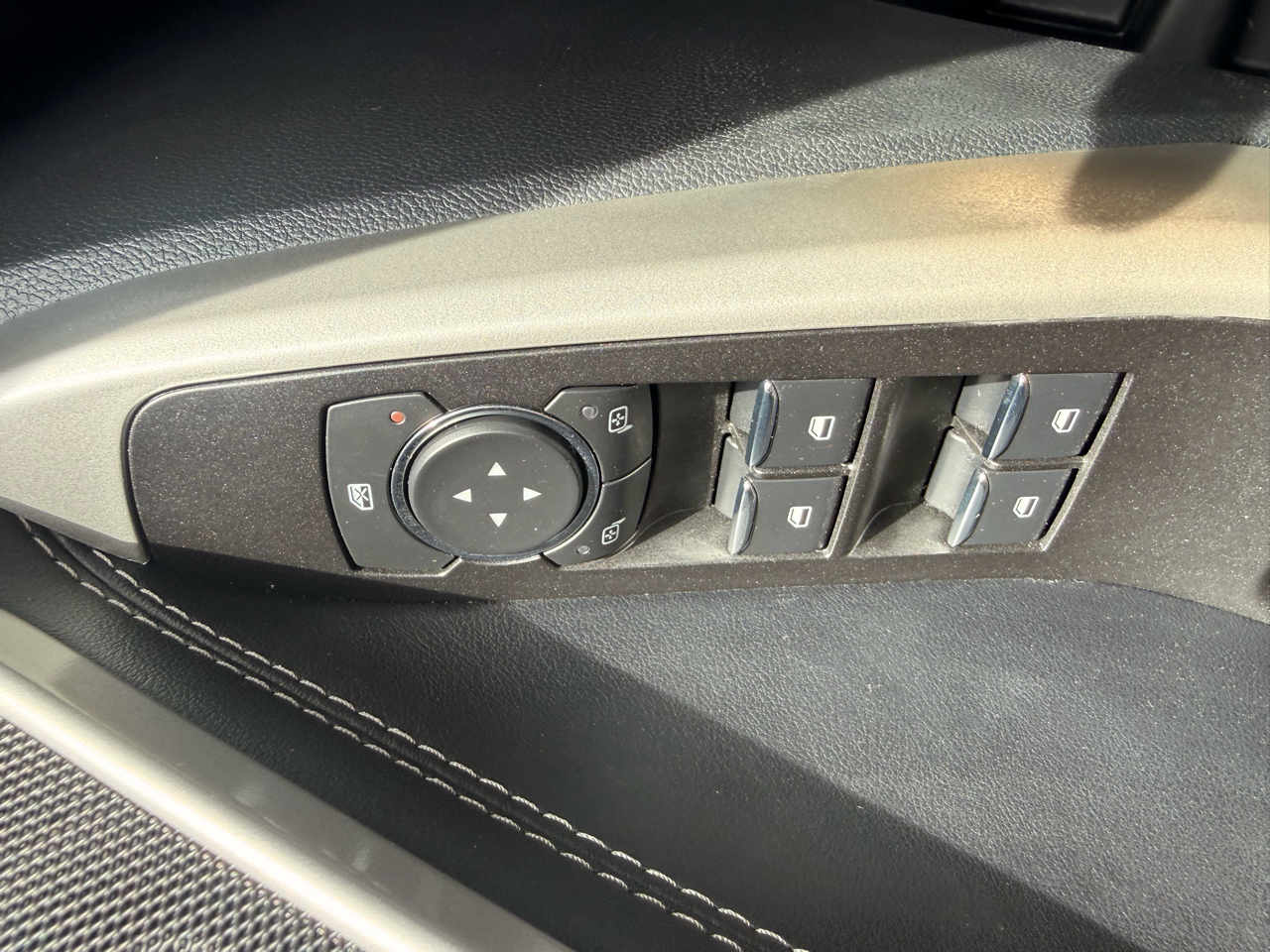 Ford Explorer XLT RWD 2022