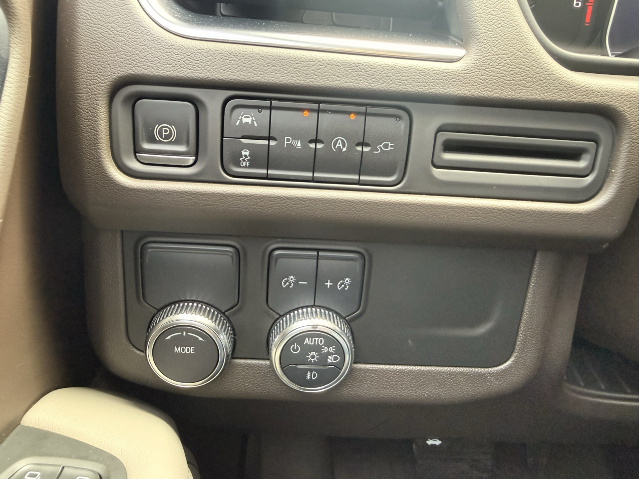 GMC Yukon XL 2WD 4dr SLT 2021