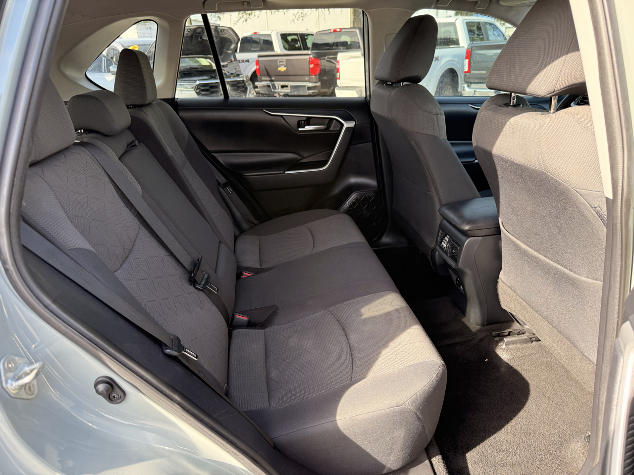 Toyota RAV4 XLE FWD (Natl) 2019