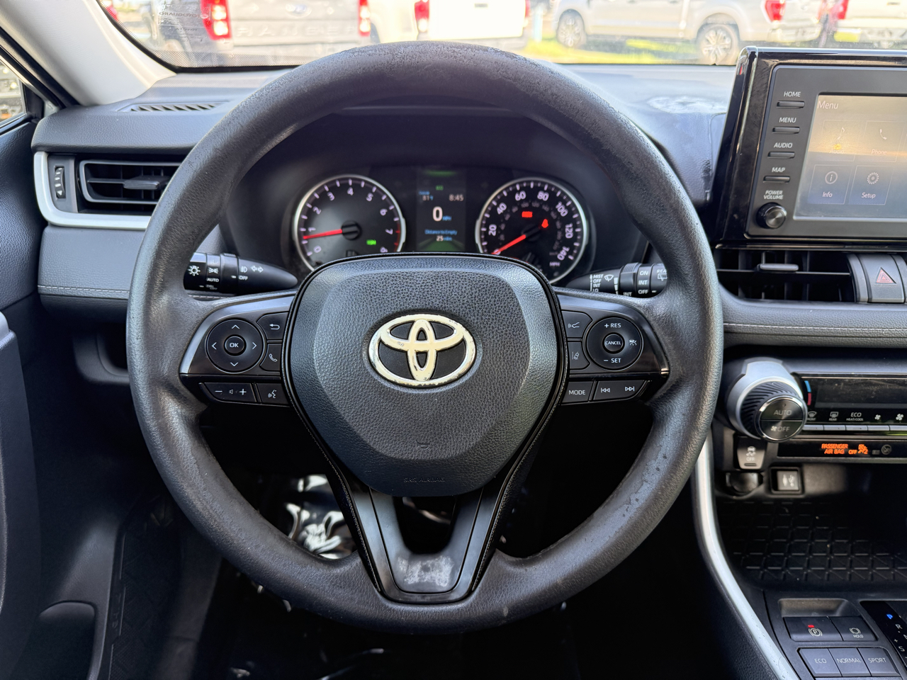 Toyota RAV4 XLE FWD (Natl) 2019