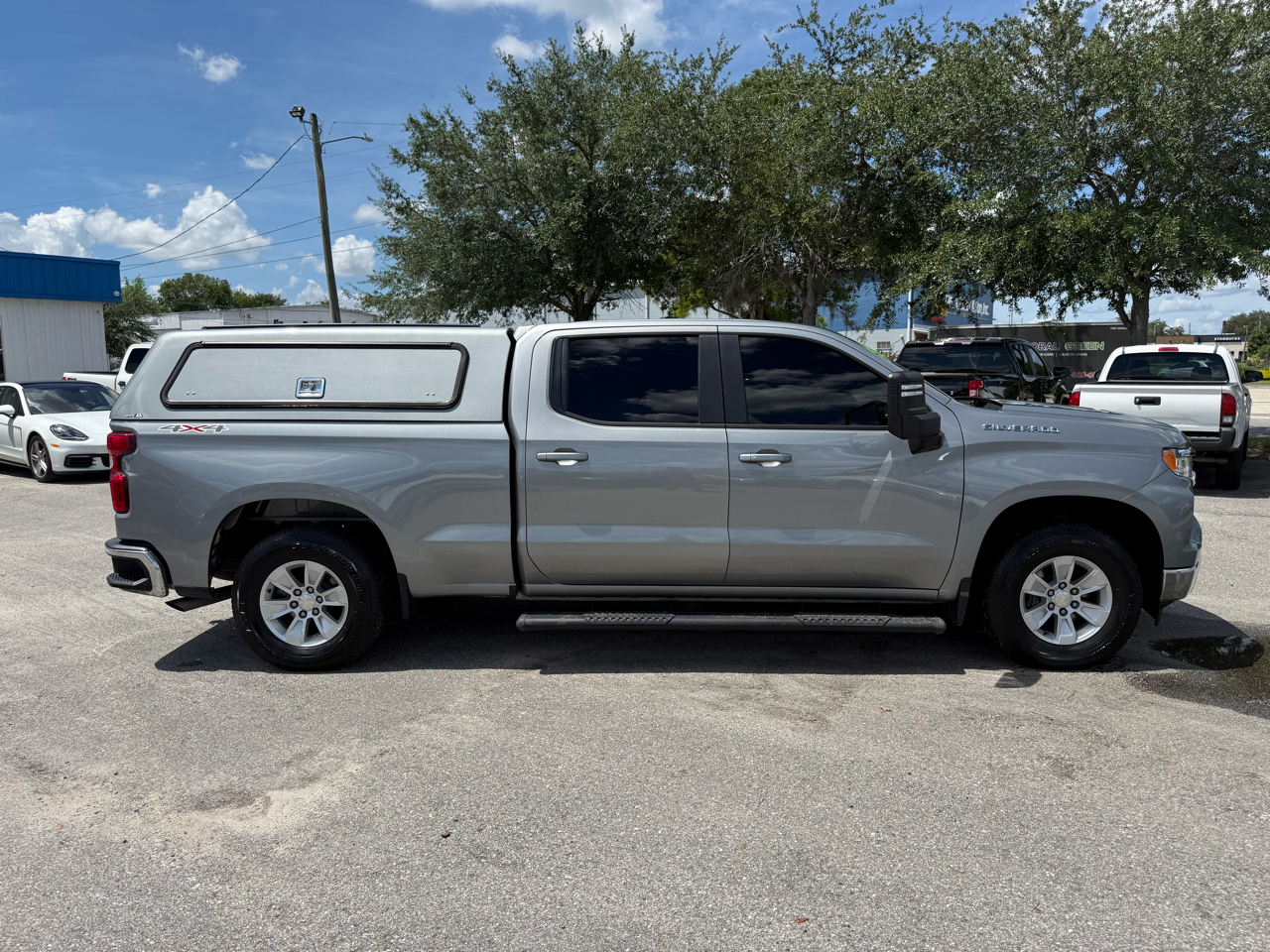 Chevrolet Silverado 1500 4WD Crew Cab 157" LT 2023