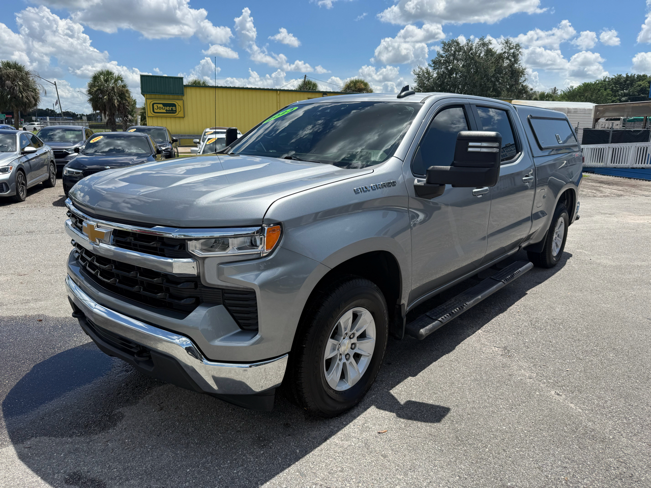 Chevrolet Silverado 1500 4WD Crew Cab 157" LT 2023