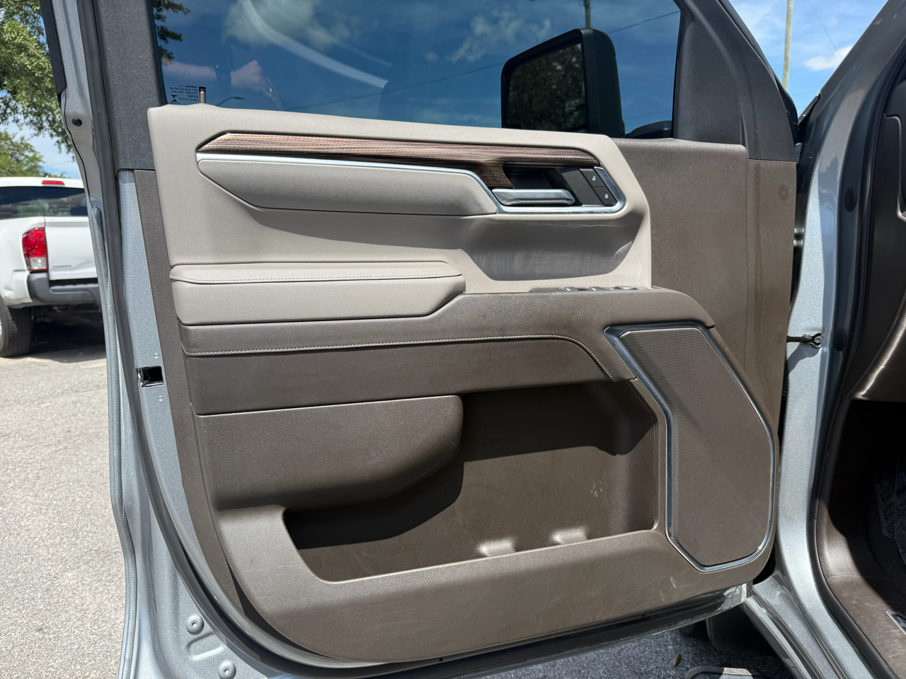 Chevrolet Silverado 1500 4WD Crew Cab 157" LT 2023