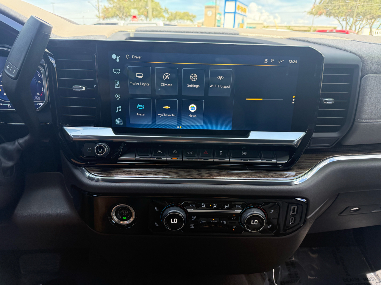 Chevrolet Silverado 1500 4WD Crew Cab 157" LT 2023