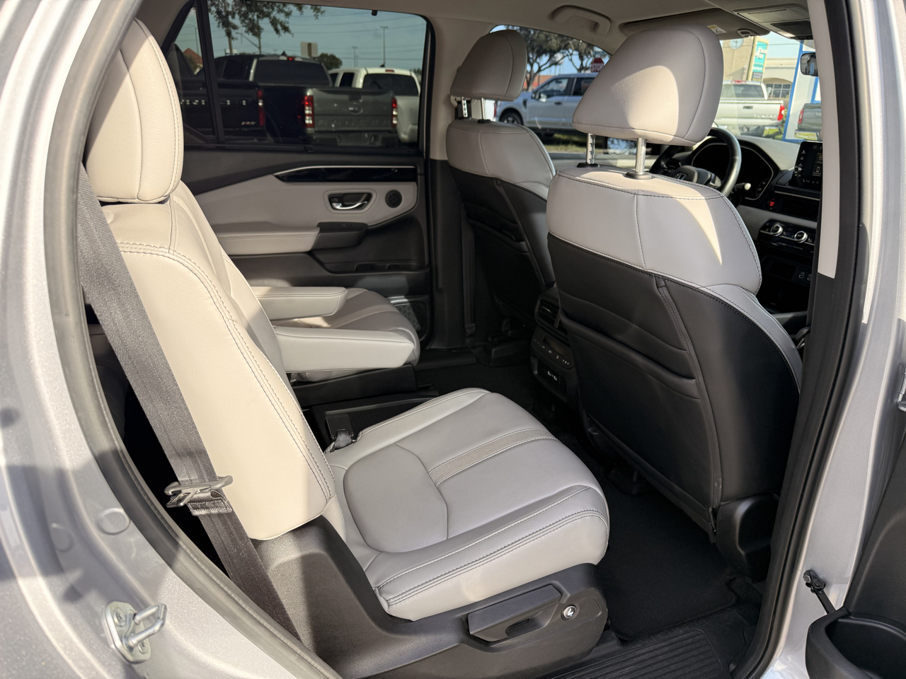 Honda Pilot EX-L 7 Passenger 2WD 2023