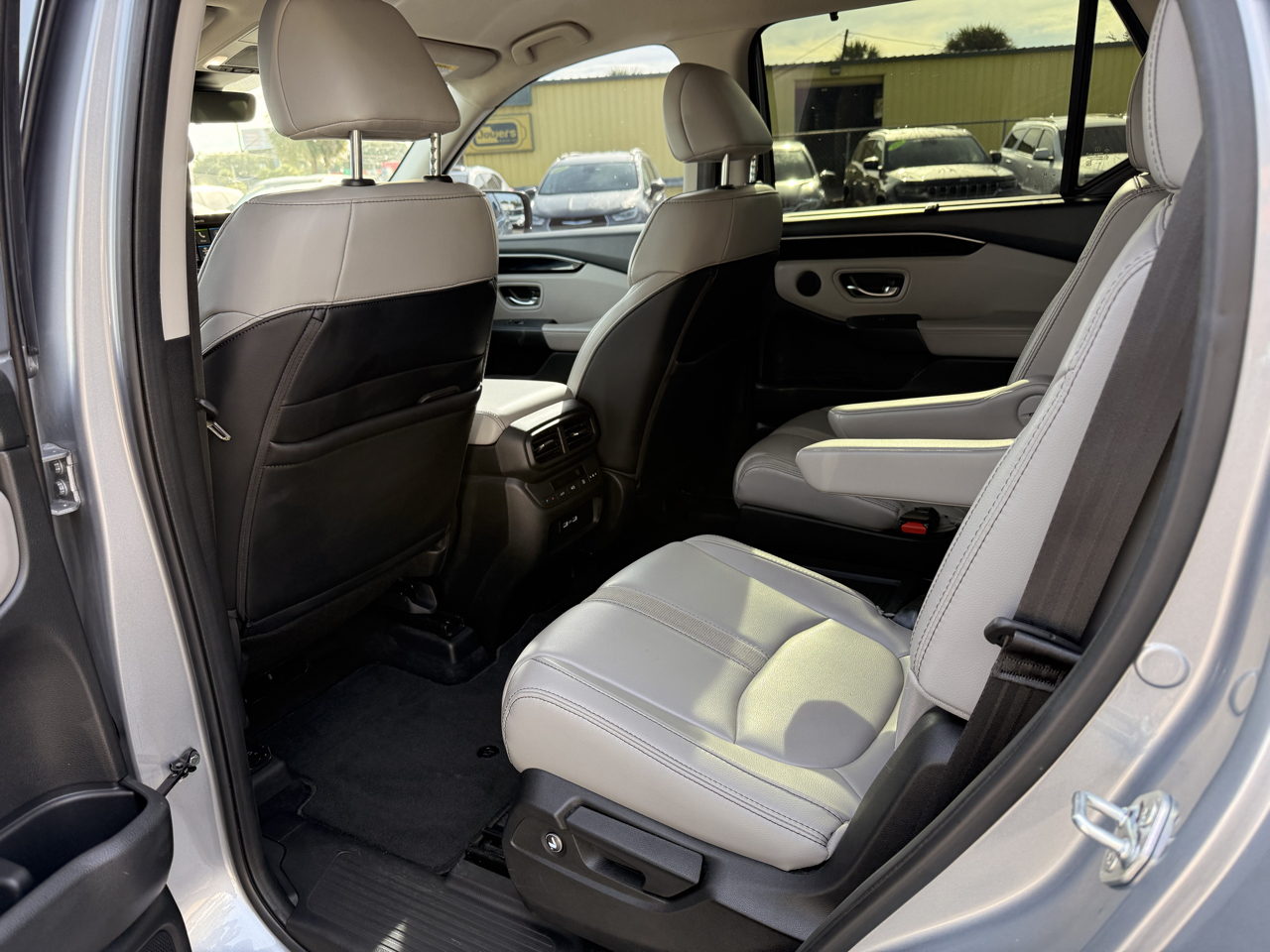 Honda Pilot EX-L 7 Passenger 2WD 2023