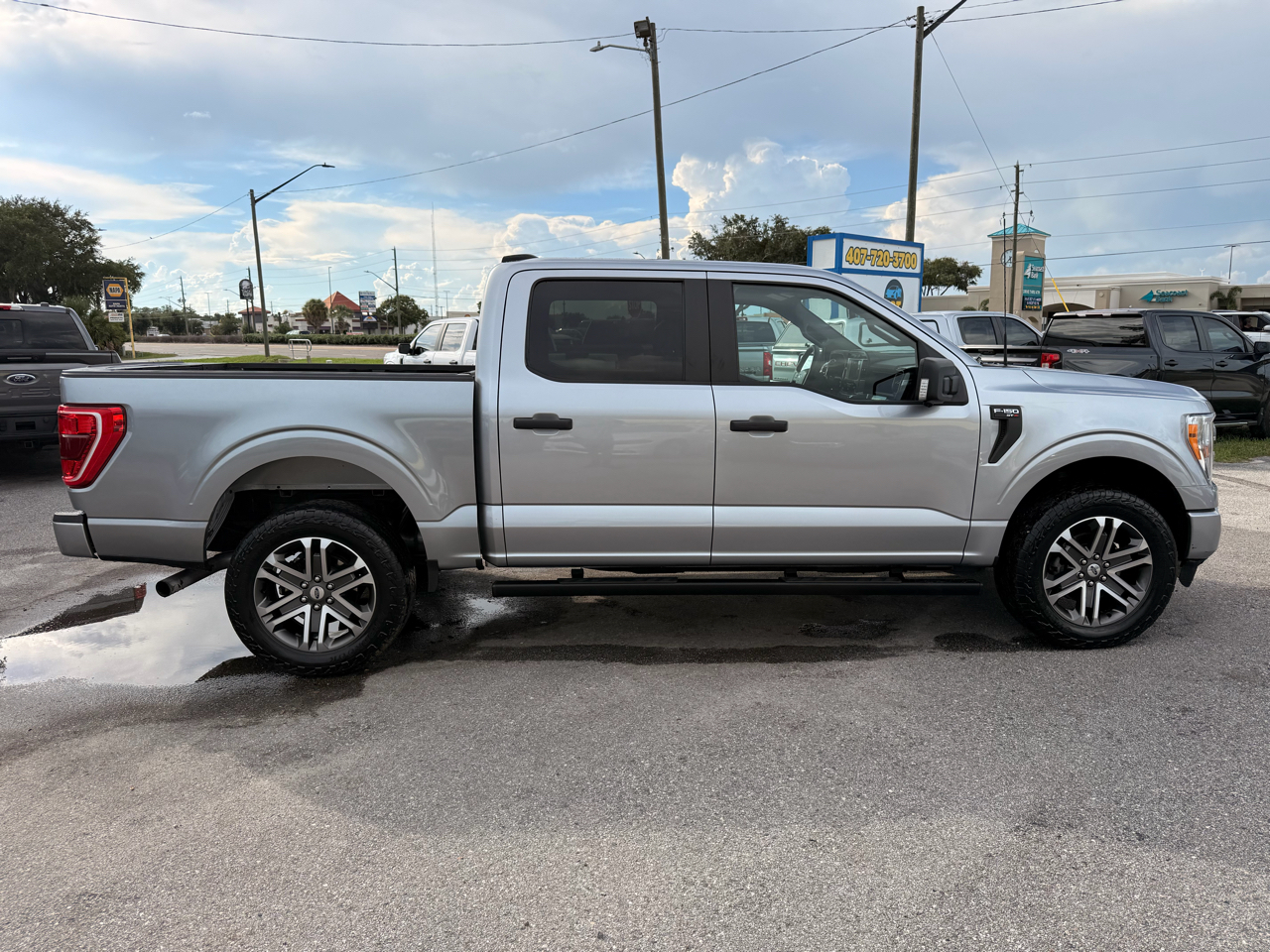 Ford F-150 XL 4WD SuperCrew 5.5' Box 2022