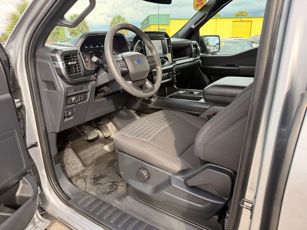 Ford F-150 XL 4WD SuperCrew 5.5' Box 2022