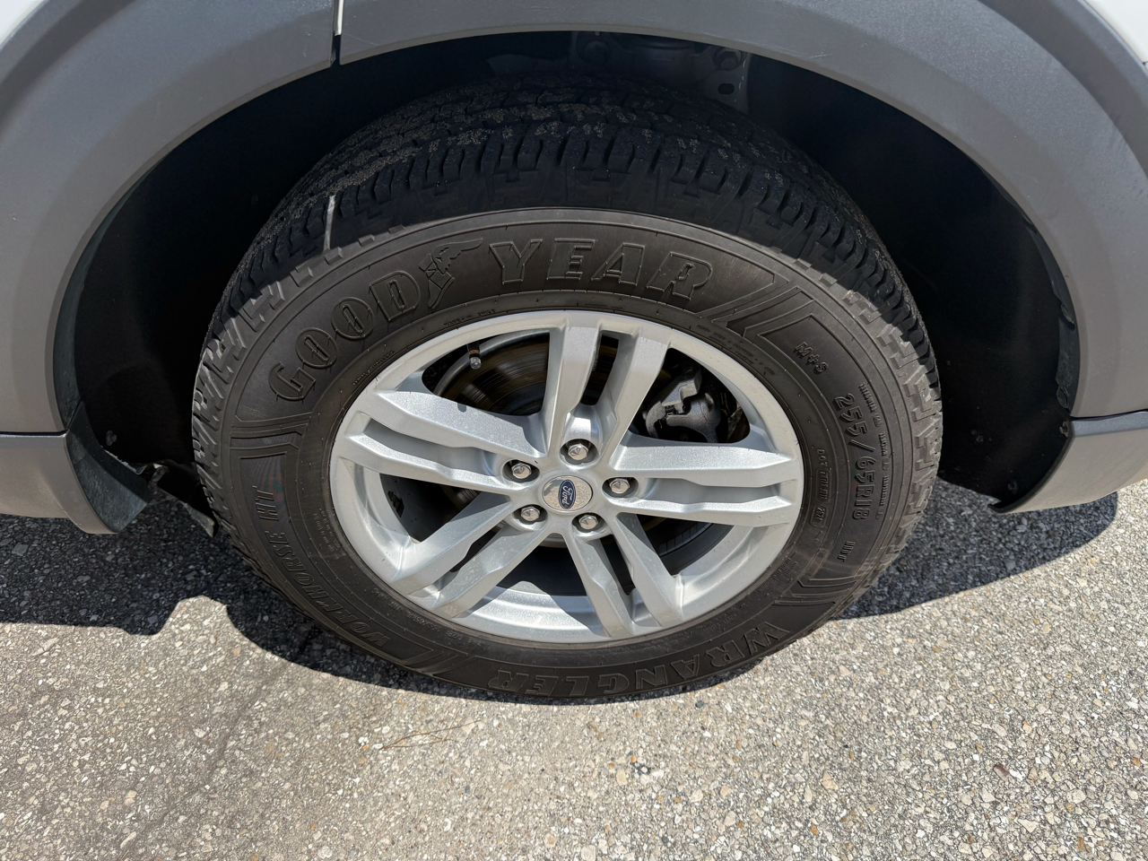 Ford Explorer XLT RWD 2023