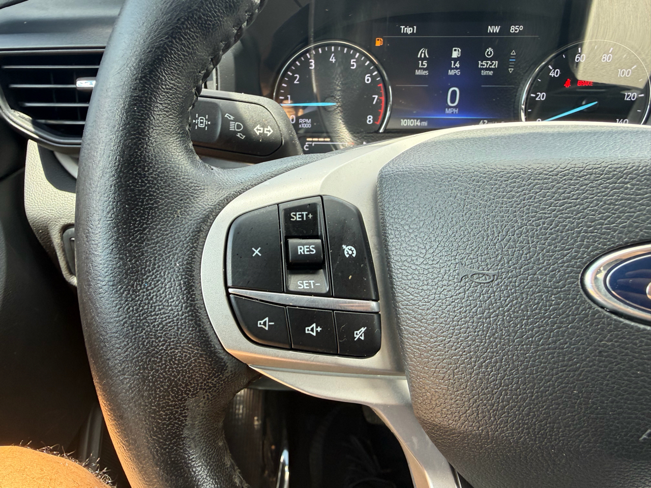 Ford Explorer XLT RWD 2023