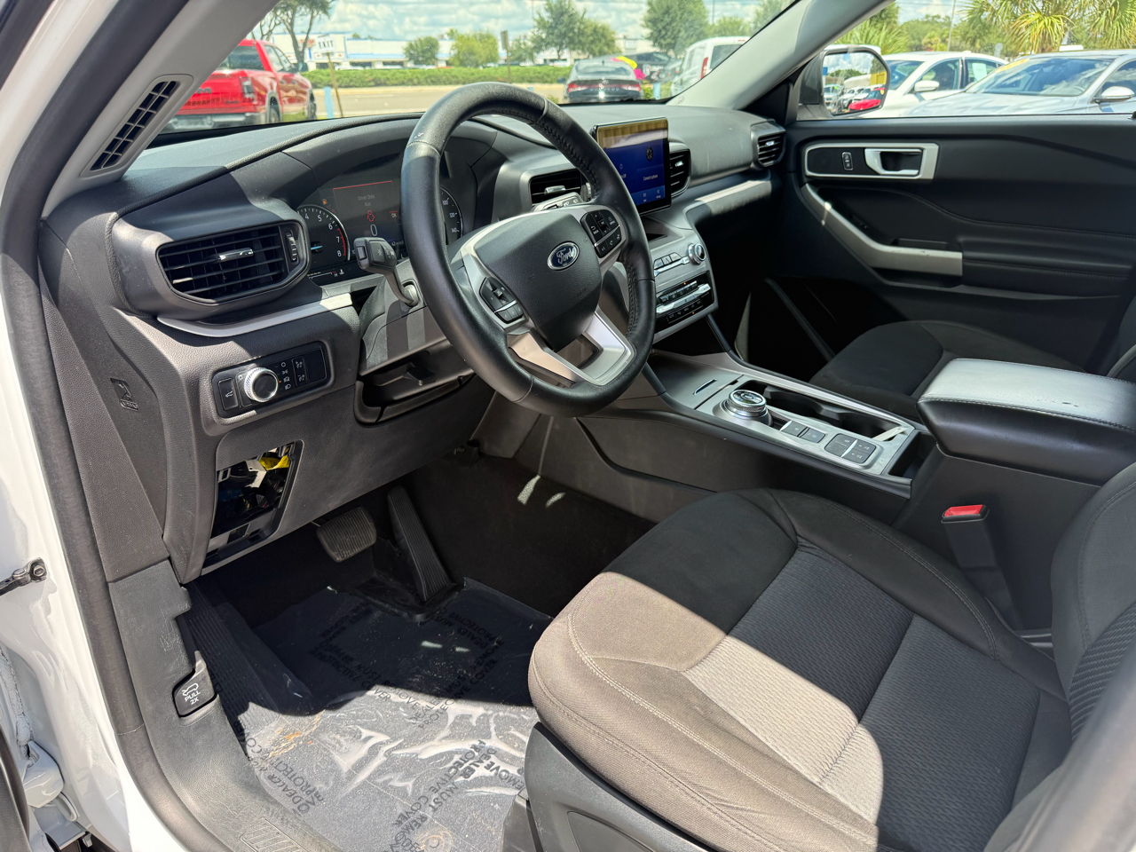 Ford Explorer XLT RWD 2023