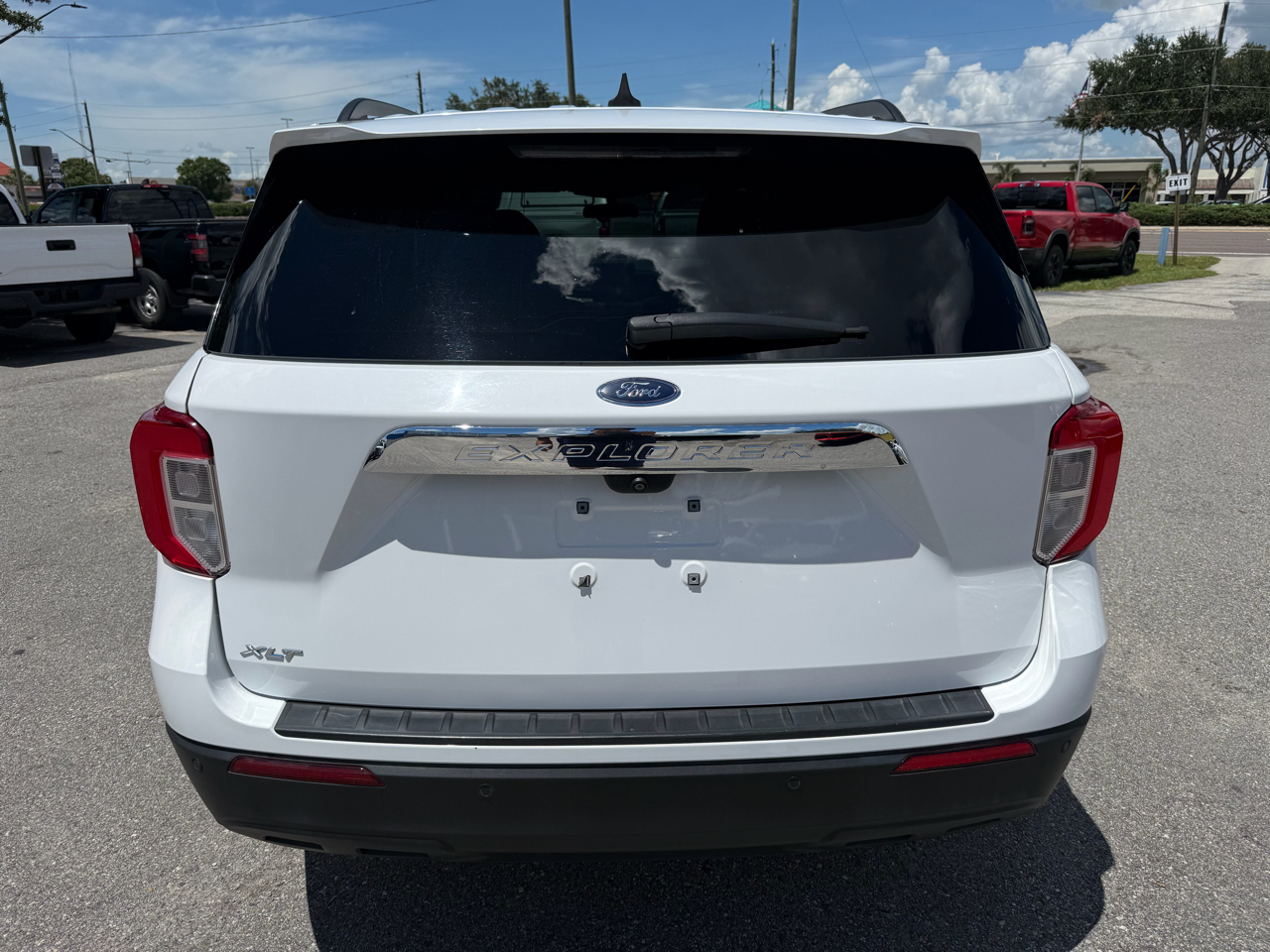 Ford Explorer XLT RWD 2023