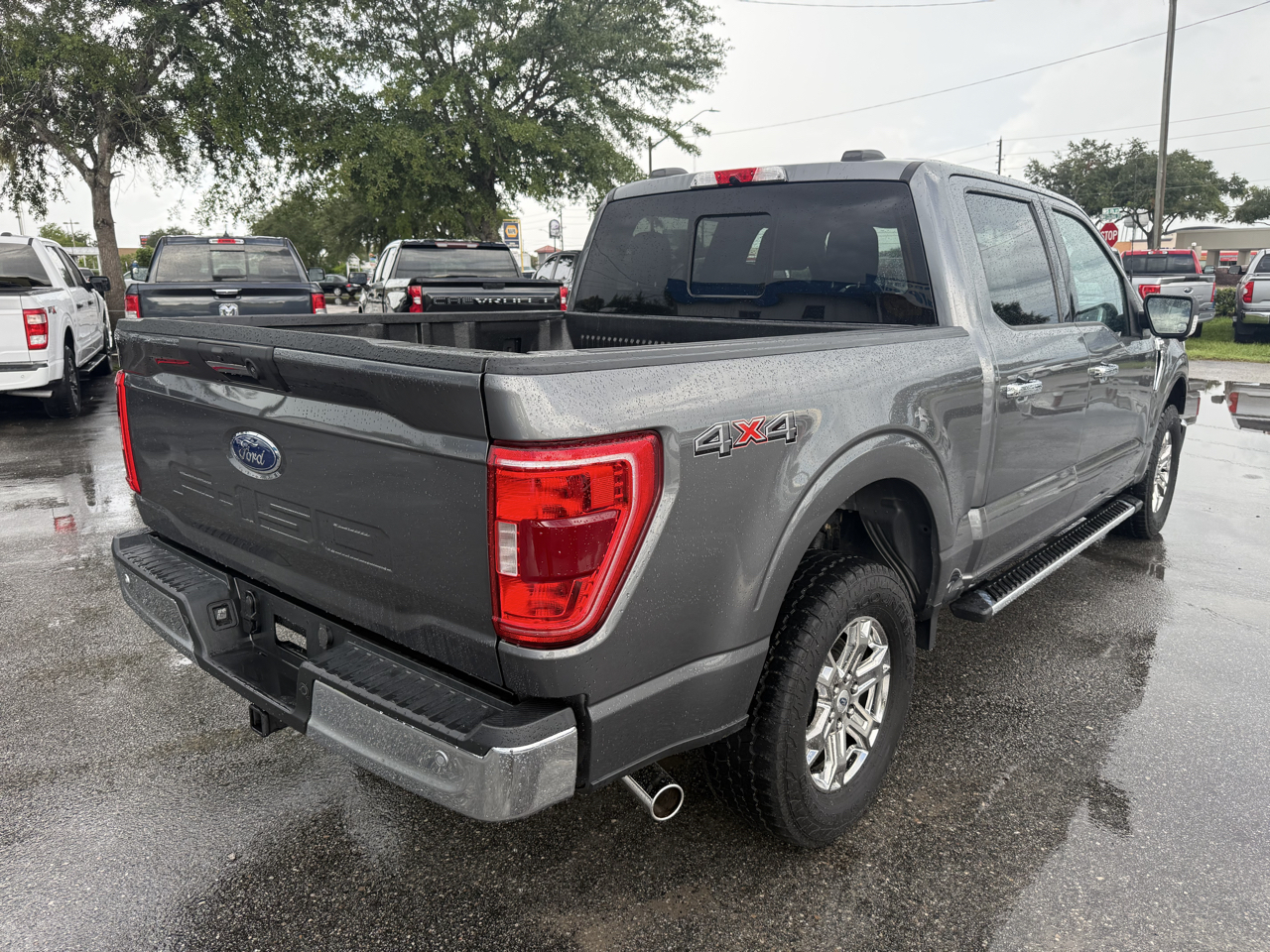 Ford F-150 XLT 4WD SuperCrew 5.5' Box 2023