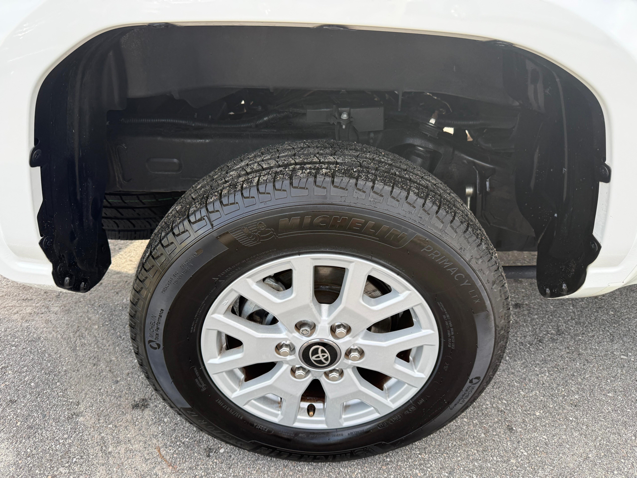 Toyota Tacoma 2WD SR5 Double Cab 6' Bed AT (Natl) 2025