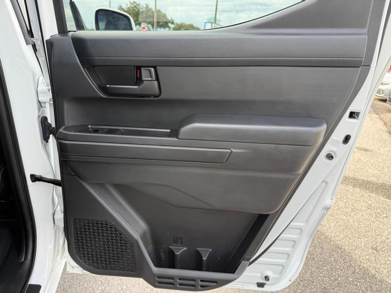 Toyota Tacoma 2WD SR5 Double Cab 6' Bed AT (Natl) 2025