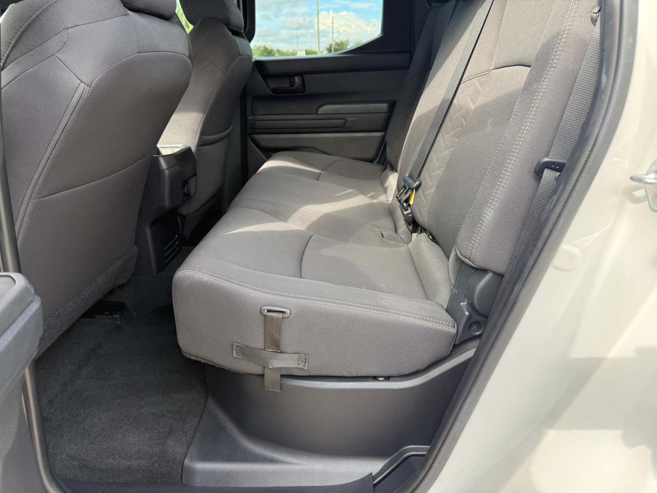 Toyota Tacoma 2WD SR5 Double Cab 6' Bed AT (Natl) 2025