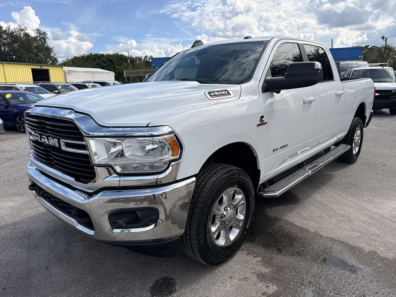 RAM 2500 Big Horn 4x4 Crew Cab 6'4" Box 2021