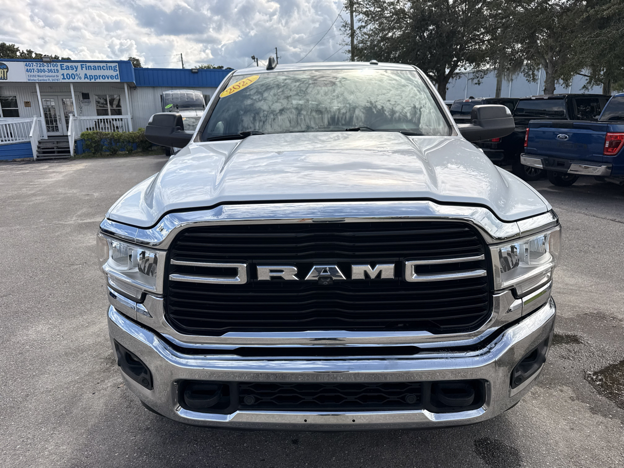 RAM 2500 Big Horn 4x4 Crew Cab 6'4" Box 2021