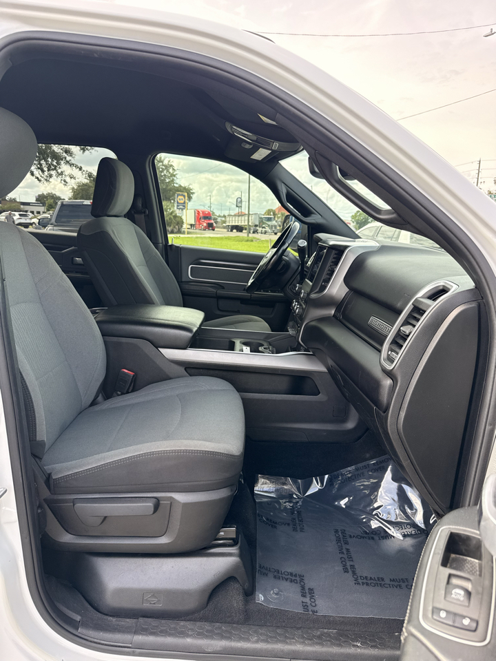 RAM 2500 Big Horn 4x4 Crew Cab 6'4" Box 2021