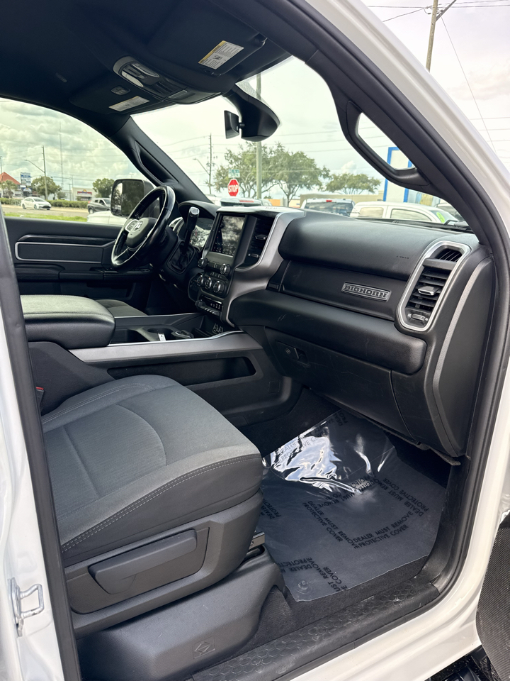 RAM 2500 Big Horn 4x4 Crew Cab 6'4" Box 2021