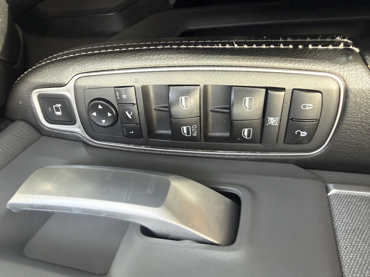 RAM 2500 Big Horn 4x4 Crew Cab 6'4" Box 2021
