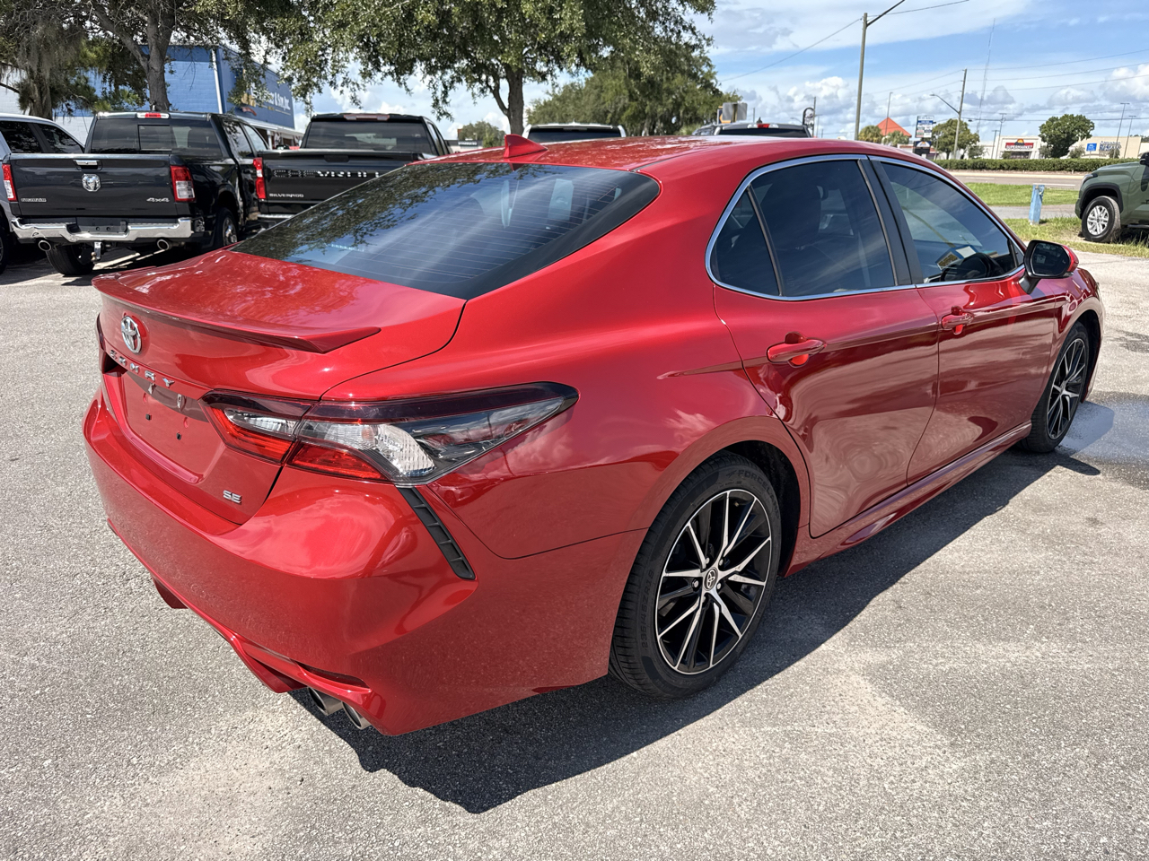 Toyota Camry SE Auto (Natl) 2022