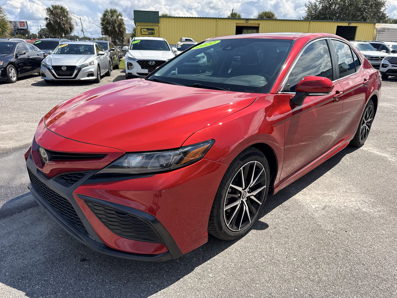 Toyota Camry SE Auto (Natl) 2022
