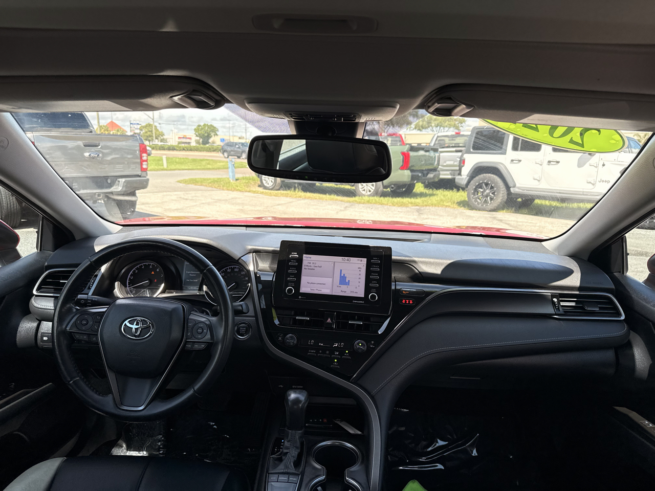 Toyota Camry SE Auto (Natl) 2022