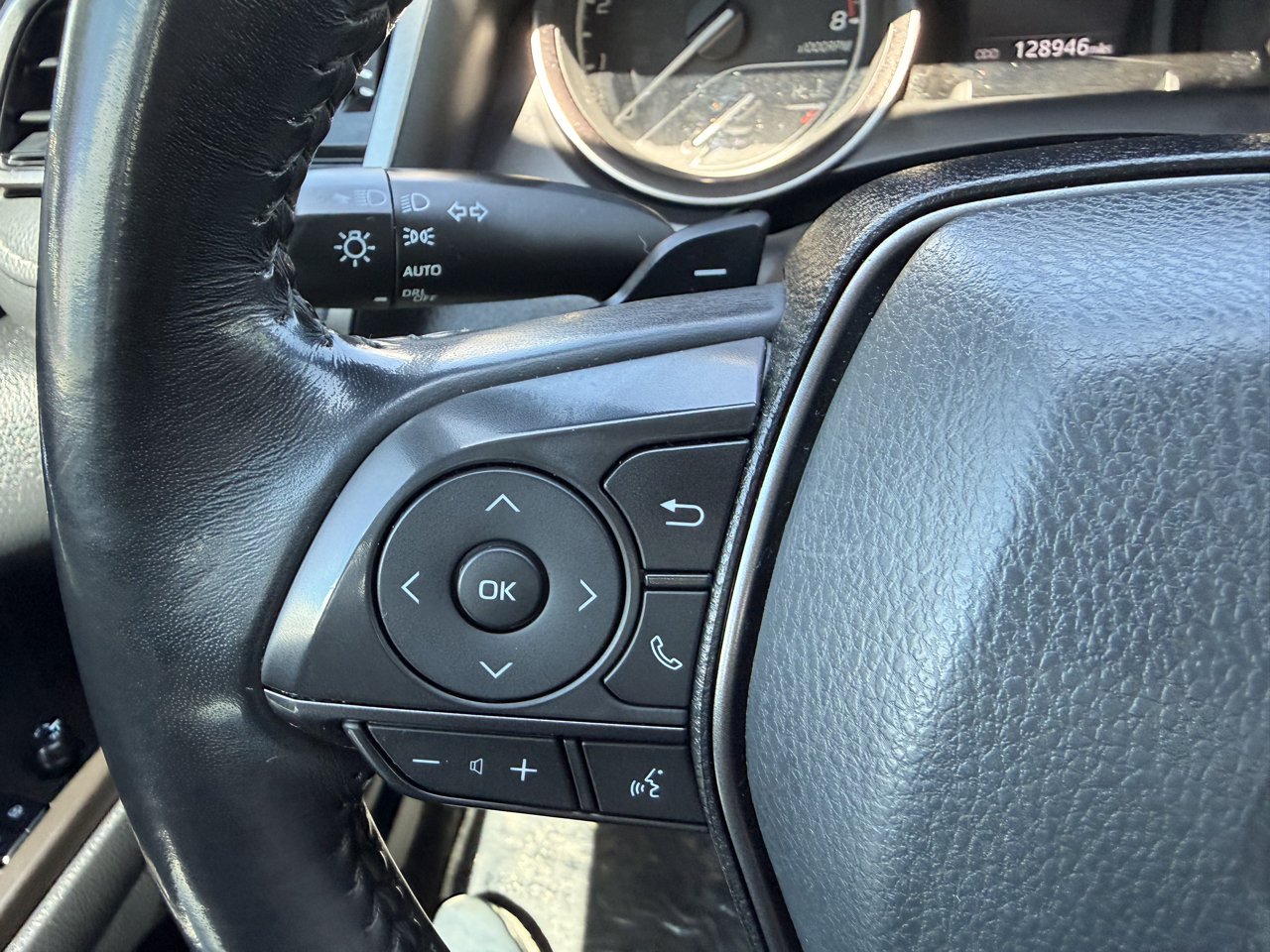 Toyota Camry SE Auto (Natl) 2022