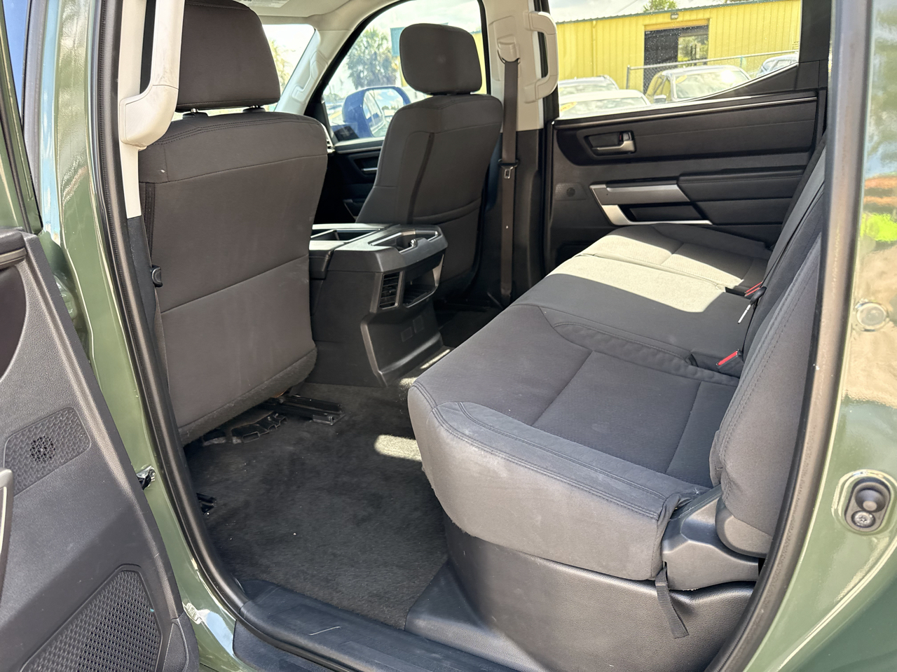 Toyota Tundra 4WD SR5 CrewMax 5.5' Bed (Natl) 2023