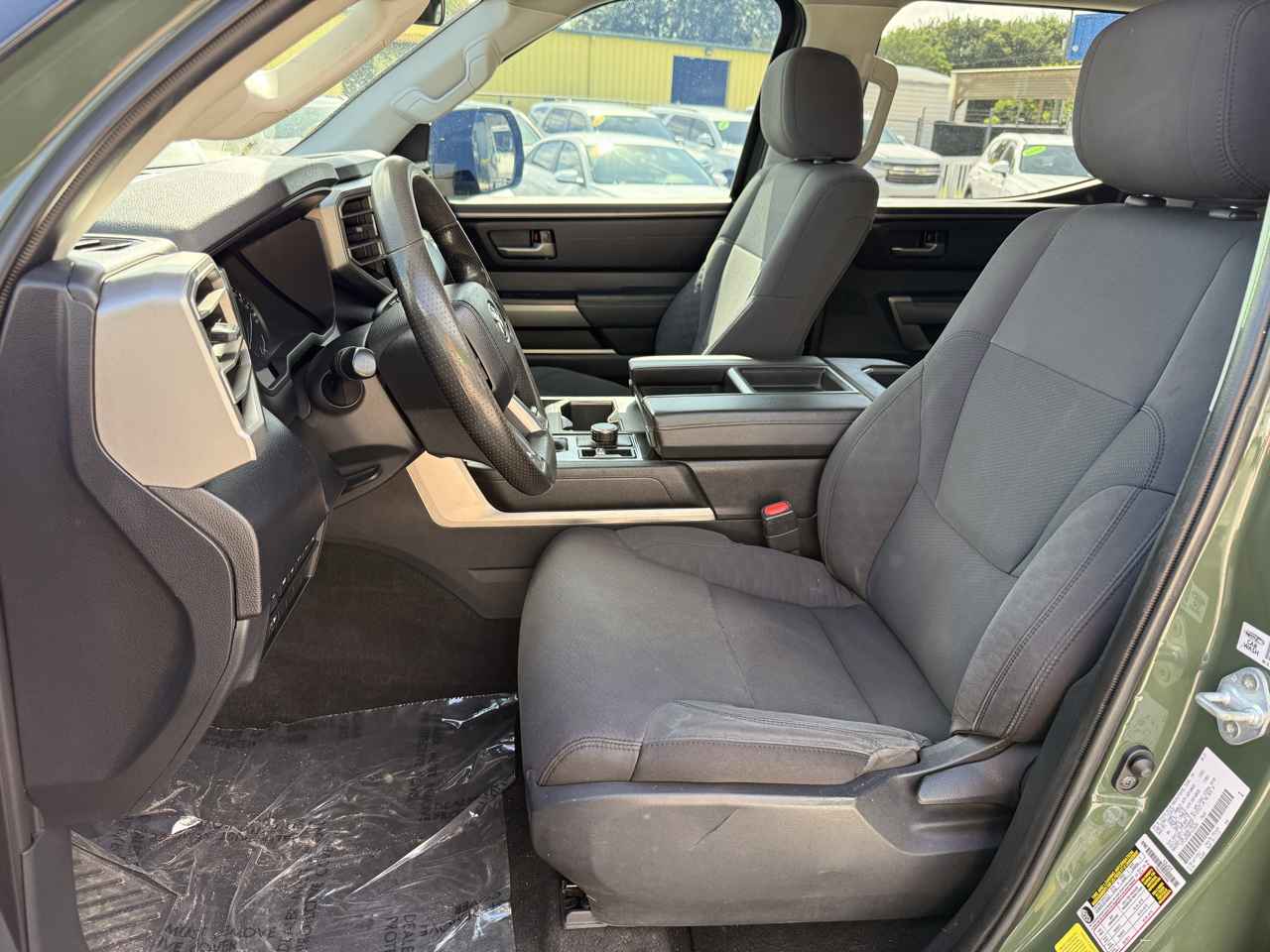 Toyota Tundra 4WD SR5 CrewMax 5.5' Bed (Natl) 2023