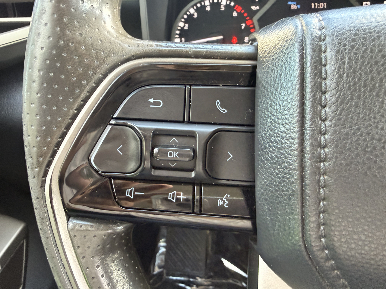 Toyota Tundra 4WD SR5 CrewMax 5.5' Bed (Natl) 2023