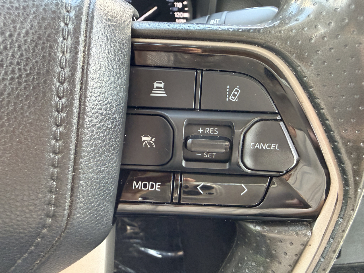 Toyota Tundra 4WD SR5 CrewMax 5.5' Bed (Natl) 2023