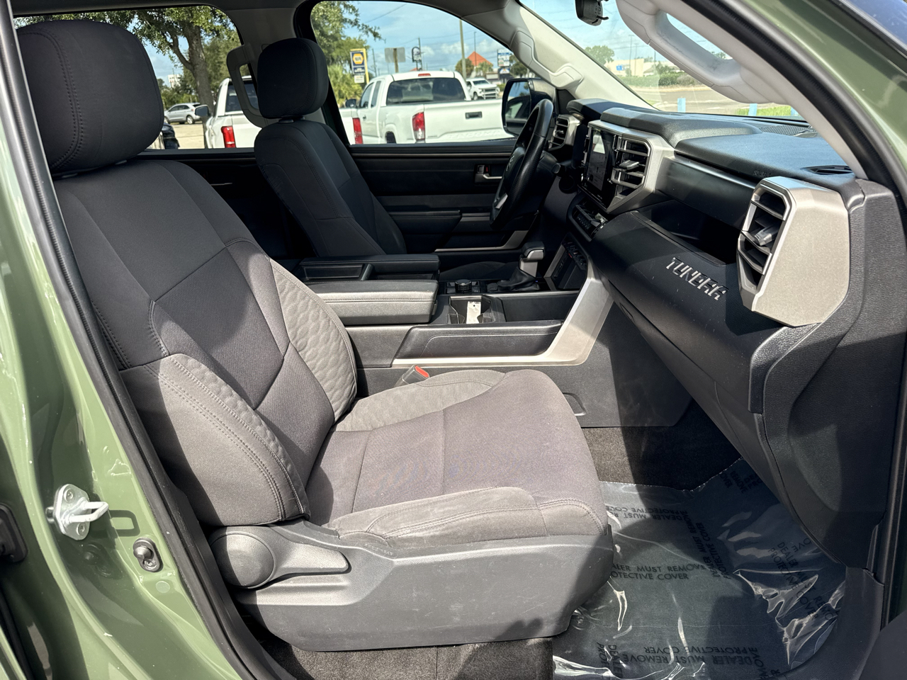 Toyota Tundra 4WD SR5 CrewMax 5.5' Bed (Natl) 2023