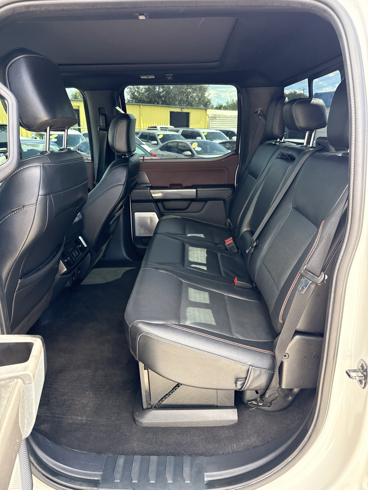 Ford F-150 Lariat 4WD SuperCrew 5.5' Box 2023
