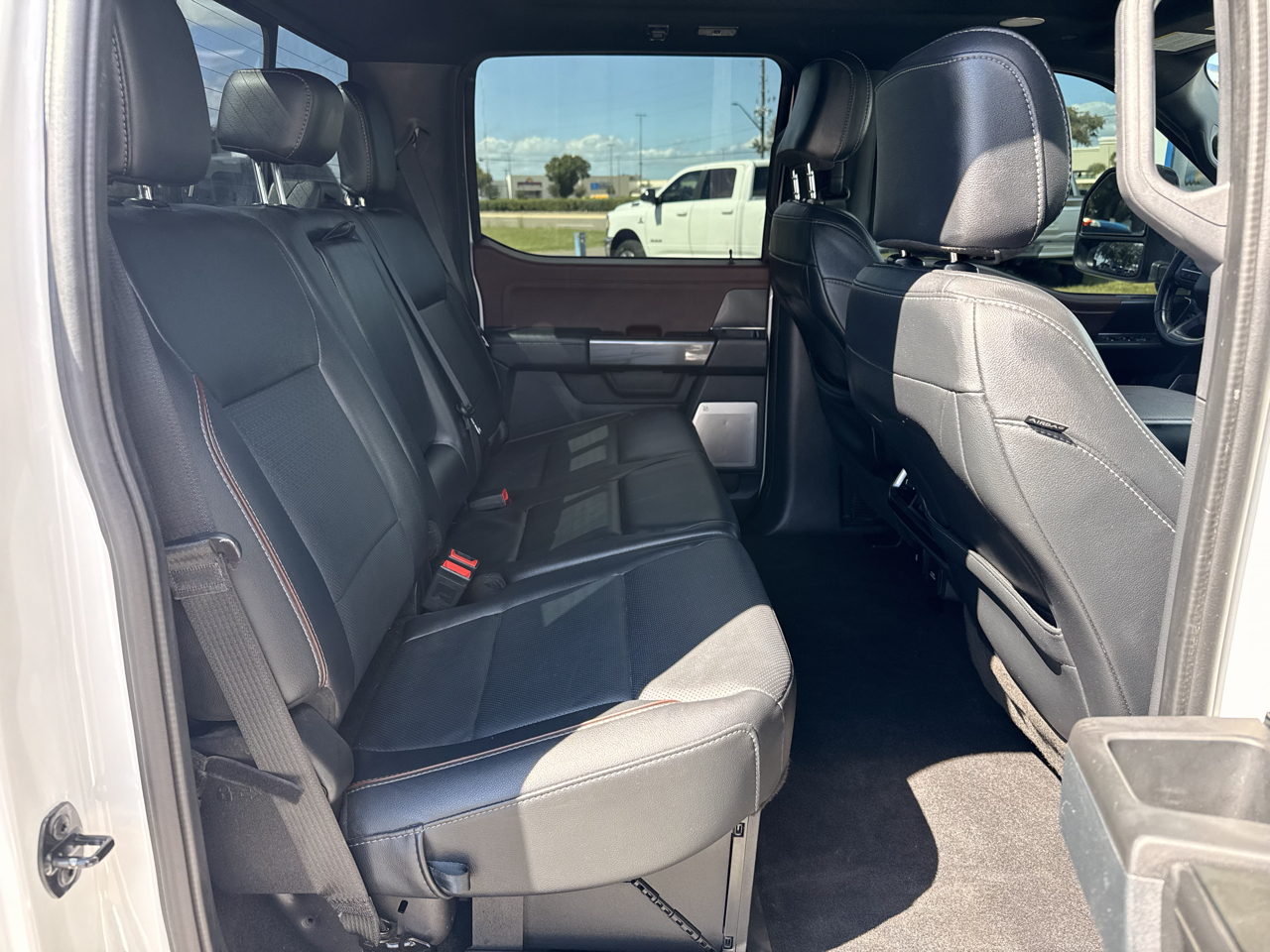 Ford F-150 Lariat 4WD SuperCrew 5.5' Box 2023