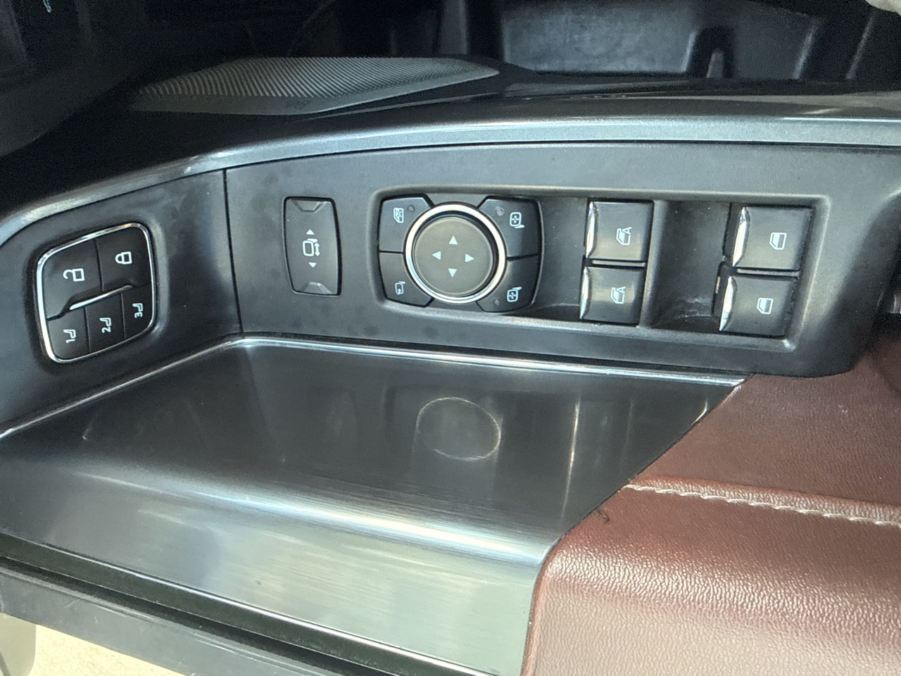 Ford F-150 Lariat 4WD SuperCrew 5.5' Box 2023