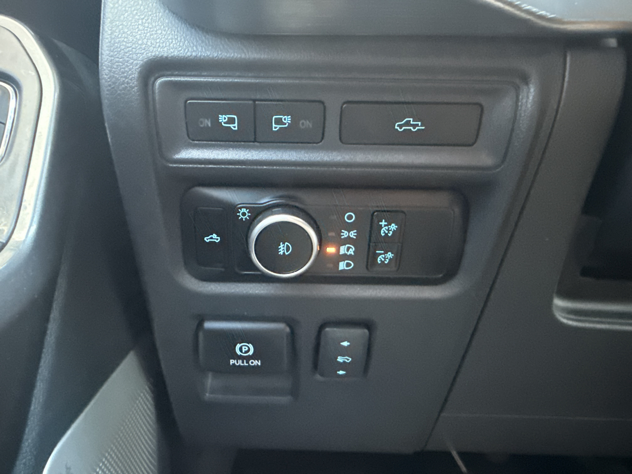 Ford F-150 Lariat 4WD SuperCrew 5.5' Box 2023